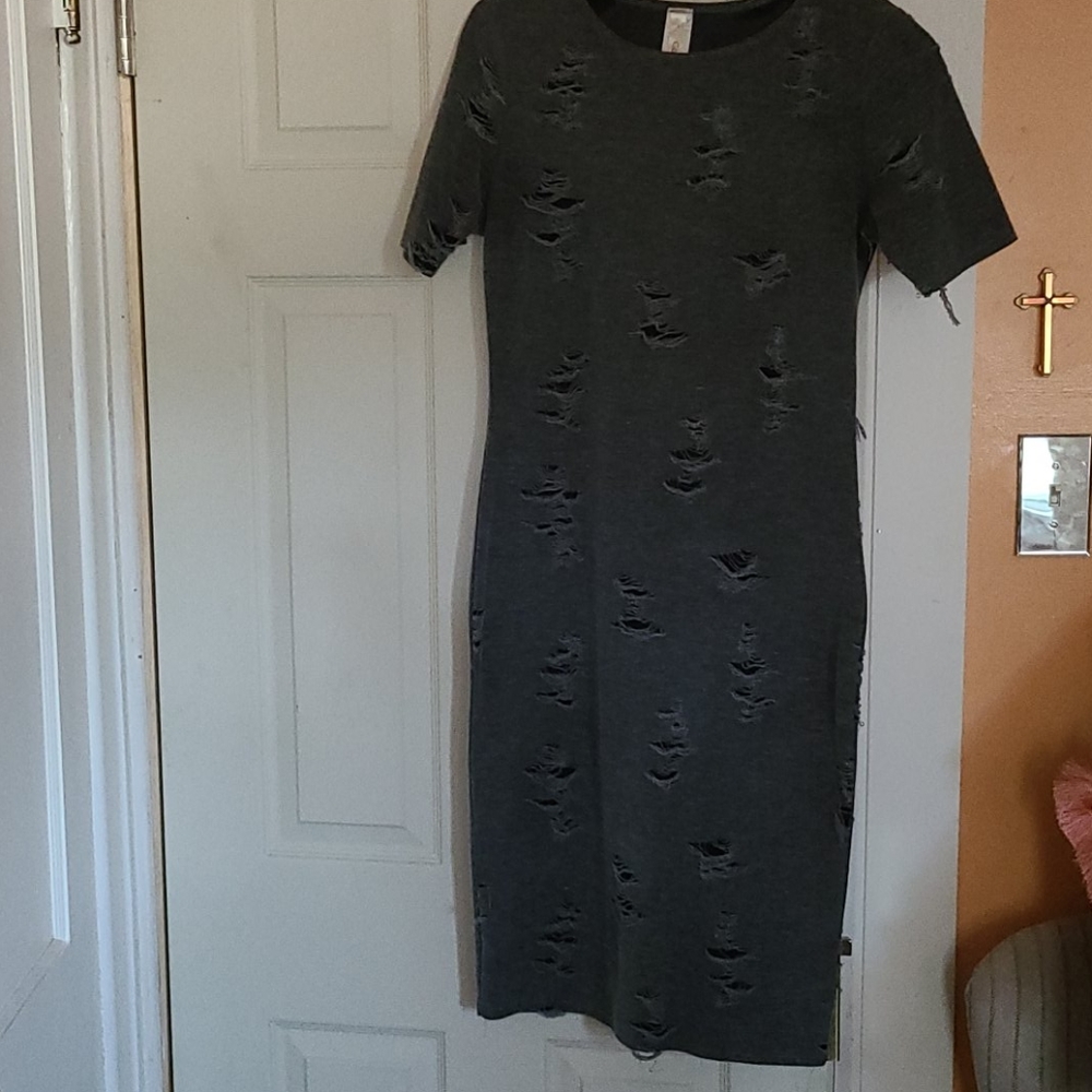 Dress - Picture 3 of 3